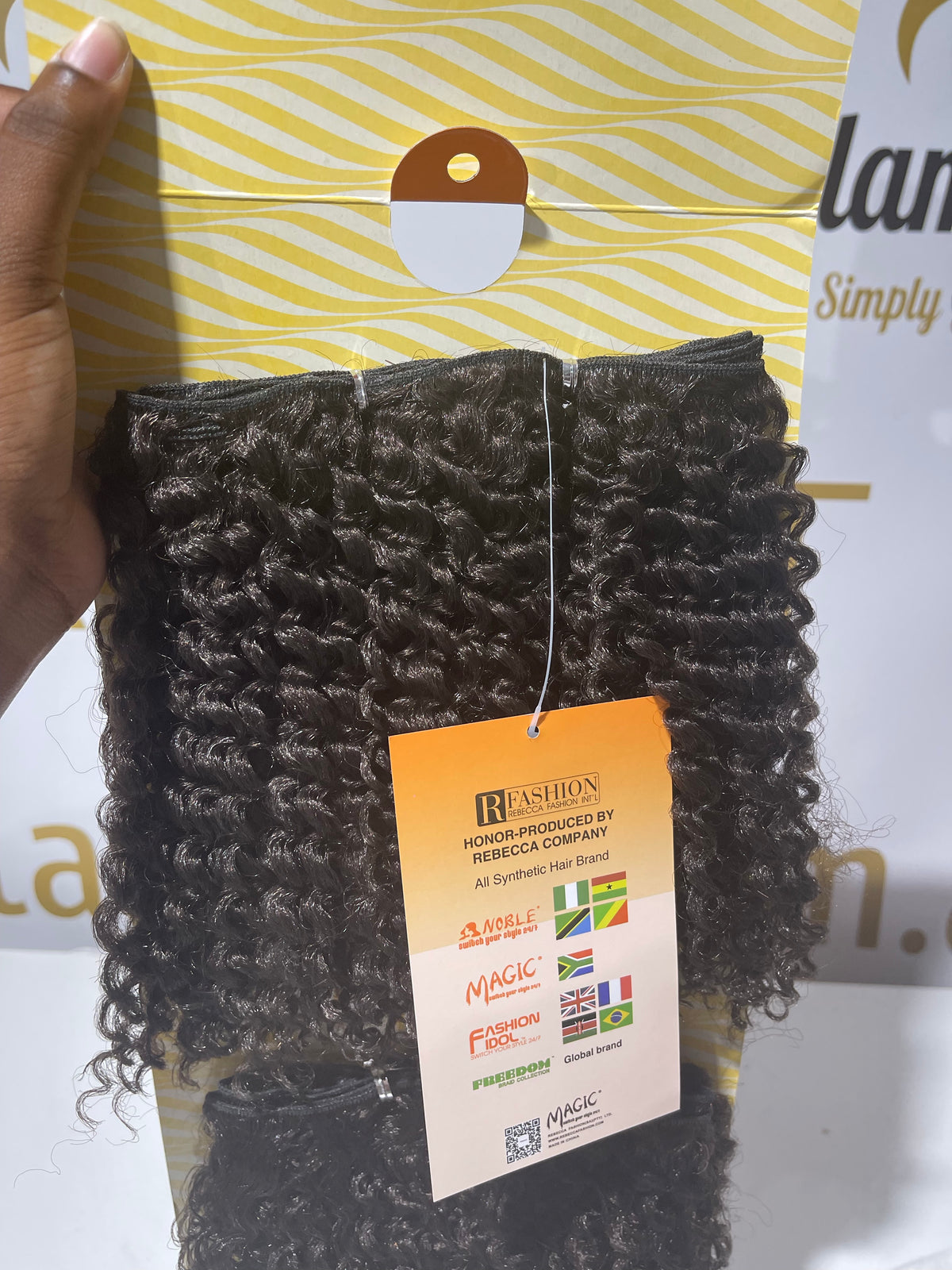 Magic GB Regina Synthetic Weave Glam Hair AU